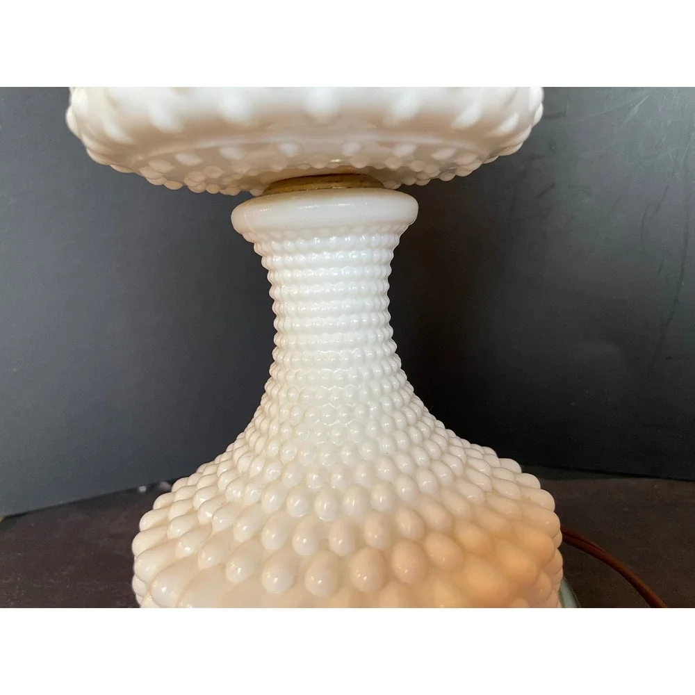 Fenton Style Hobnail Milk Glass Table Lamp White Excellent Vintage Must Rewire - Picture 7 of 16